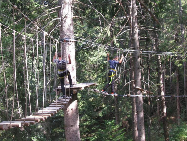 Екопарк "Амзово" посреща участниците в пешеходния тур на 14 октомври с изненади,томболи и специални цени на съръженията