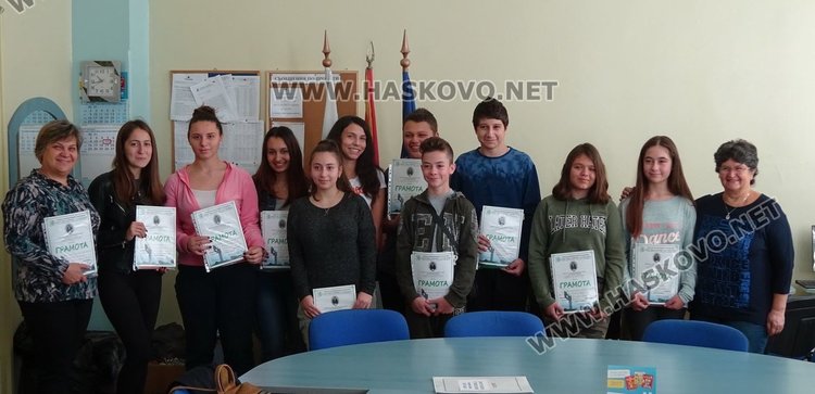 С поредните награди се завърнаха възпитаници на ПМГ „Иван Вазов“ след участие в петия математически турнир „Д-р Светлозар Дойчев“ в Стара Загора