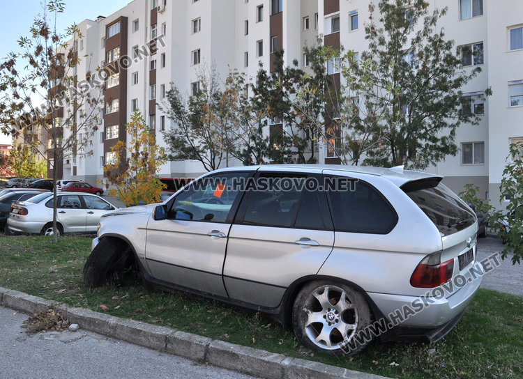 Катастрофиралото БМВ в Бадема било с издирвани номера