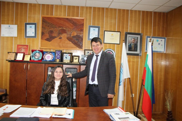 Ученици заеха ръководни постове в община Ардино в Деня на българската общин