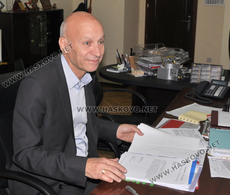 За кмета на Хасково петък 13-ти не е фатален, а късметлийски ден