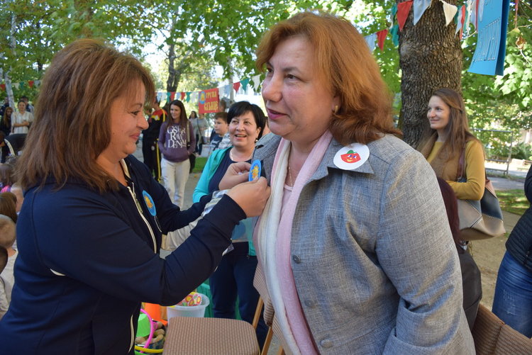 281 деца и техните родители събра спортен празник в детска градина „Райна Княгиня”