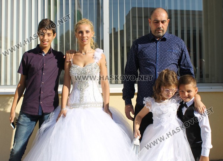 Влюбена двойка избра петък,13-ти за своя сватбен ден