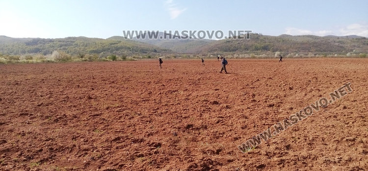 Разкриха селище на 1500 години в нива край Глухите камъни