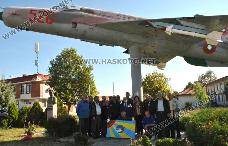 Четирима бивши военни от Узунджово с награди от министъра за Деня на авиацията