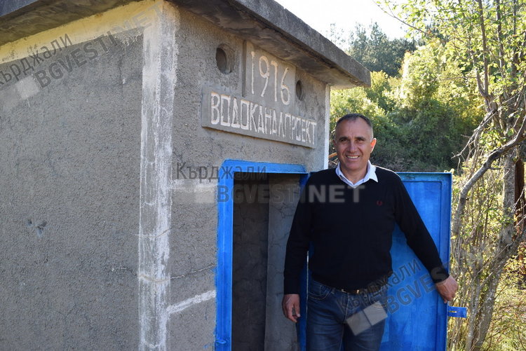 Родопчанин следва завета на дедите си, дарява водопровод на земляците си