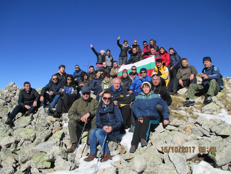 Момчилградчани покориха връх Полежан