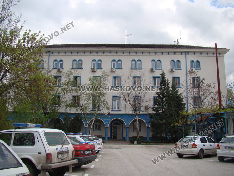 Подмамиха 71-годишна жена от Ябълково да даде 2 100 лв