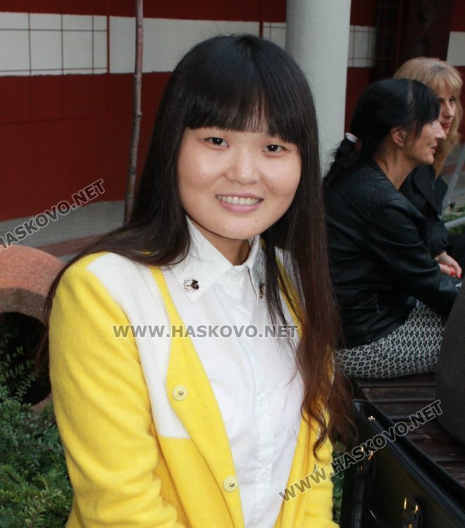 24-годишната Ли Мън ще преподава китайски език тази година в Димитровград