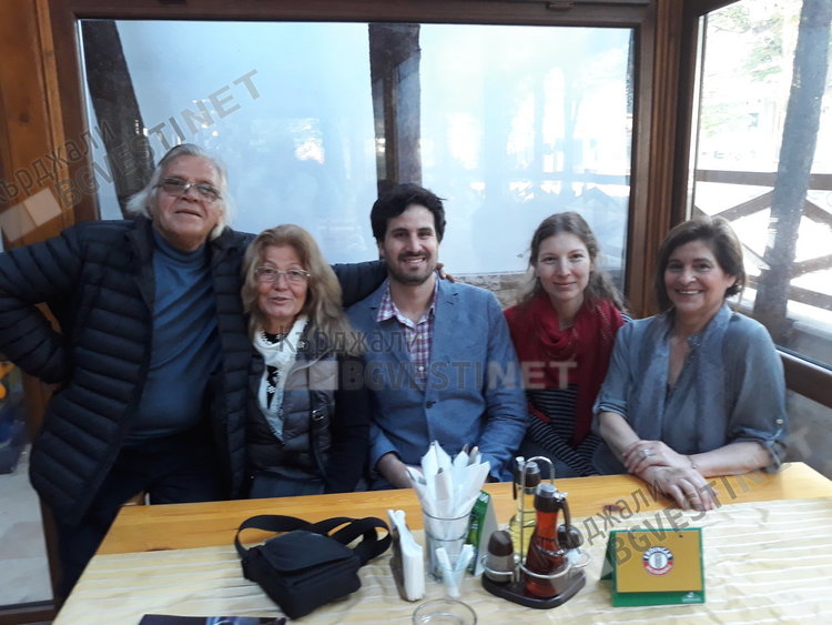 Чили проводи съгледвачи за шафран в Кърджали, посреща ги Хасан Тахиров