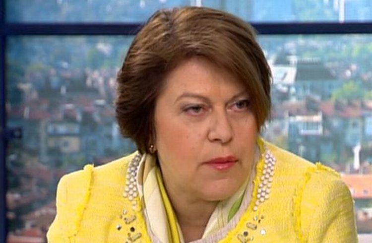 Татяна Дончева: Властта принуждава рекетираните от нея да й благодарят публично
