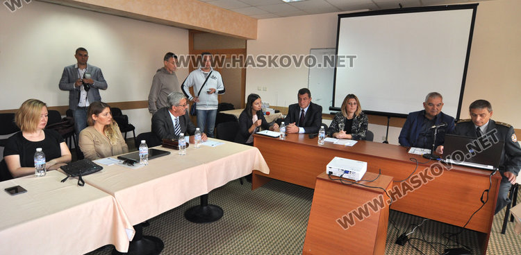 Купуват 3 пикапа и 36 комплекта екипировка за хасковската пожарна