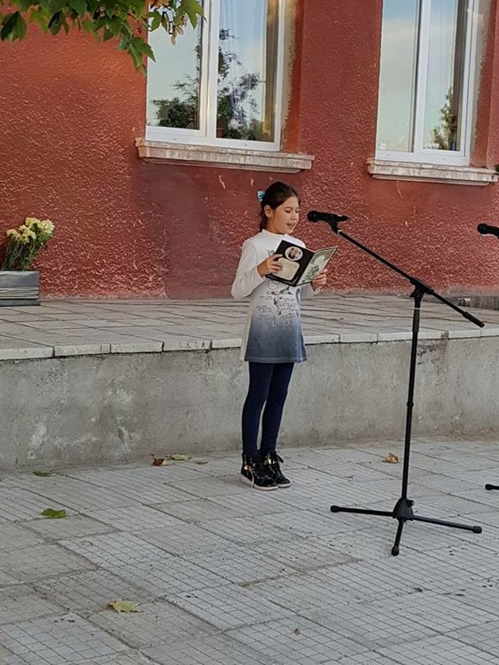 Откриха паметна плоча на поета Кръстьо Кръстев в Длъгнево