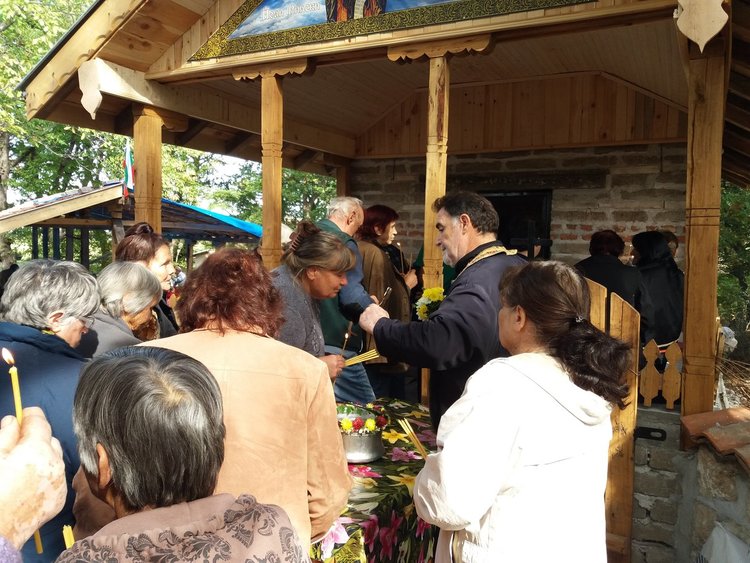 В деня на Св. Йоан Рилски, откриха новоизграден храм на името на светеца