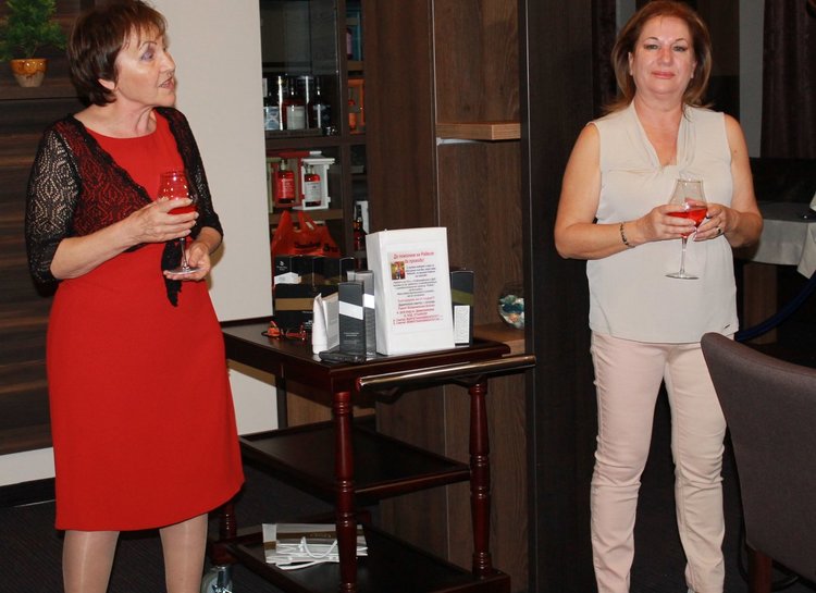 Подпомогнаха лечението на малката Радост по време на 5-годишнината на център "Естетик ТТ"