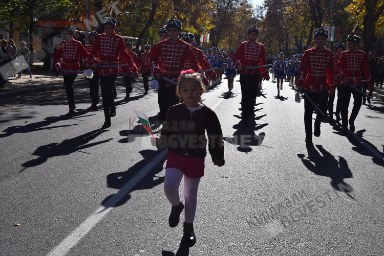 Кърджали коленичи пред Подвига на Освободителите