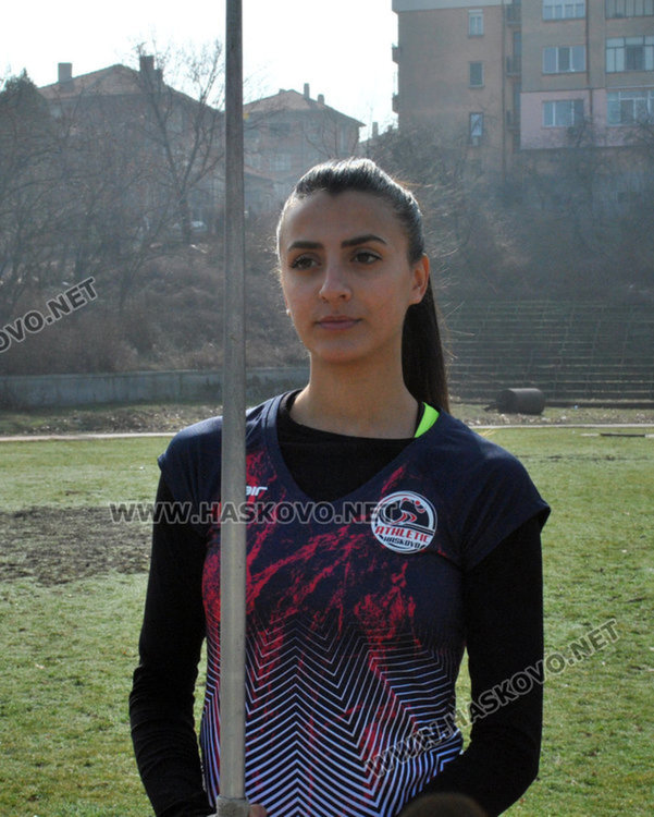 Йорданка Стоянова