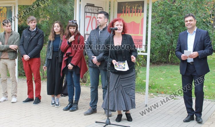 Отличиха авторите на най-добрите плакати в календара на Димитровград