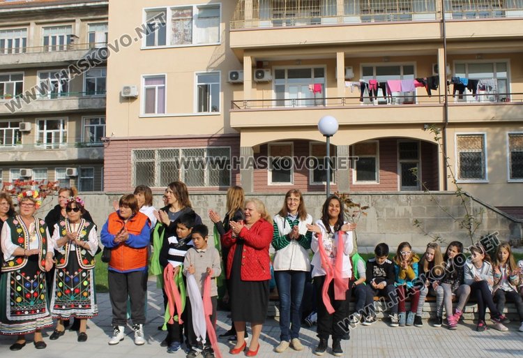 Димитровград се сдоби с парк на приятелството