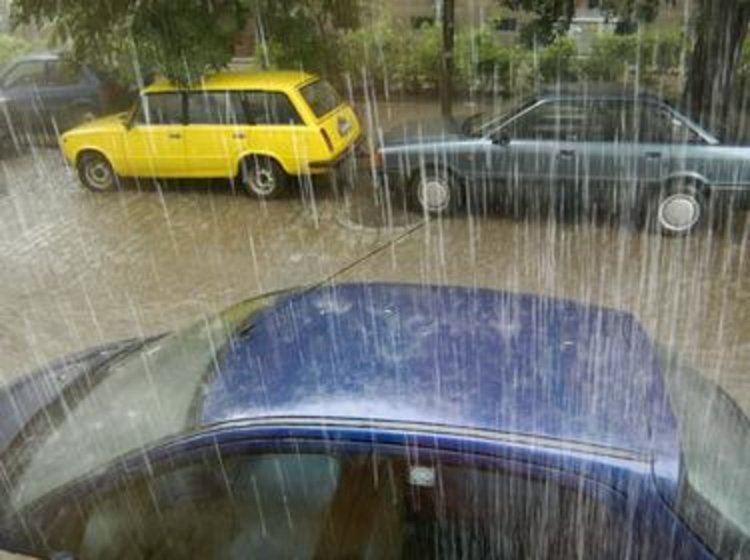 Порои заляха снощи Източните Родопи, оправда се прогнозата за оранжев код