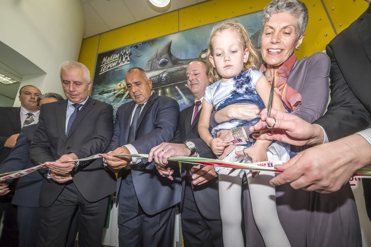 „Малките герои“ преобразиха детското отделение на "Пирогов" в приказна среда