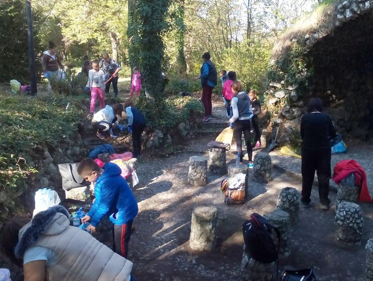 Алековци ще чистят кът от парк "П.Пенев" 4 години