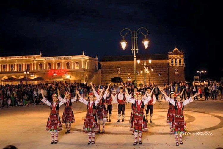 Димитровградско читалище организира благотворителен фолклорен концерт