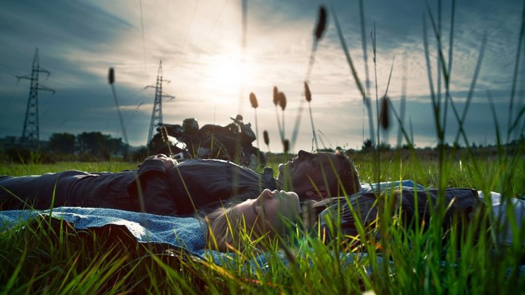 Момент от излъчения снощи сериал по Нова ТВ, снимка - "Откраднат живот"