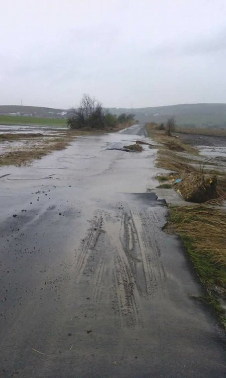 Потоп в Бургас: Трима загинали, язовири преливат
