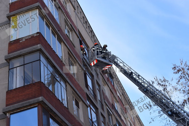 Жена пострада при пожар в Кърджали