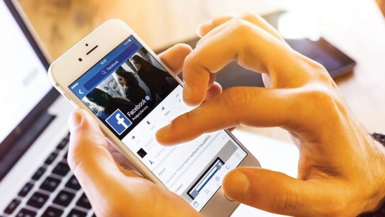 Facebook - инструментът за унищожаване на животи 