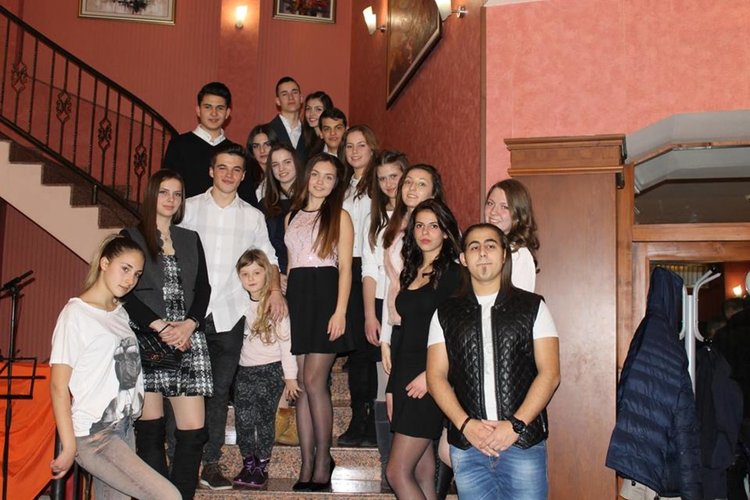 Младежи от Смолян организират парти  за Хелоуин в помощ на лечението на Дани