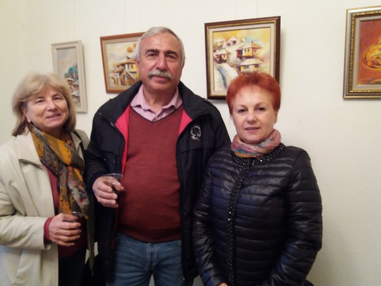 Тоска Запрянова изненада с нов стил на рисуване