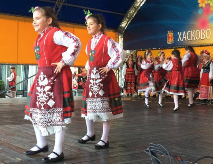 "Китна Тракия“ отбеляза в аванс Деня на народните будители