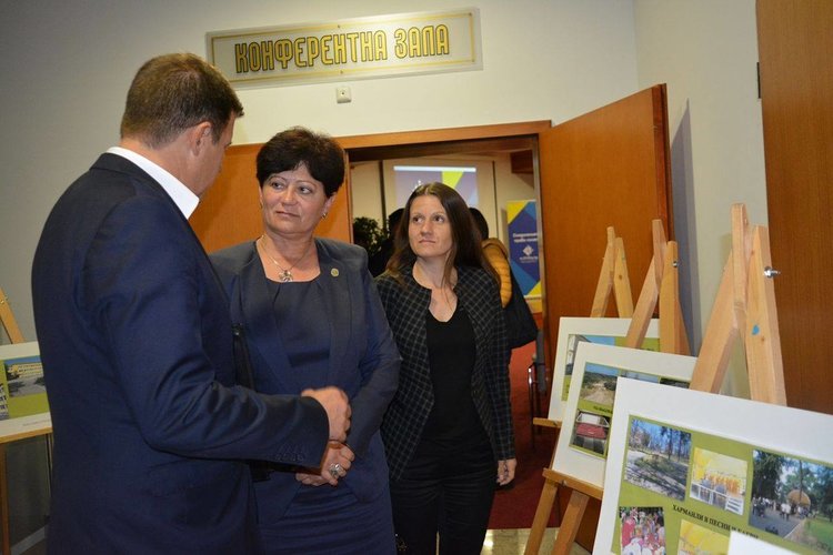 Отчитат ползите от членството ни в ЕС, Харманли очаква ремонт на селските пътища