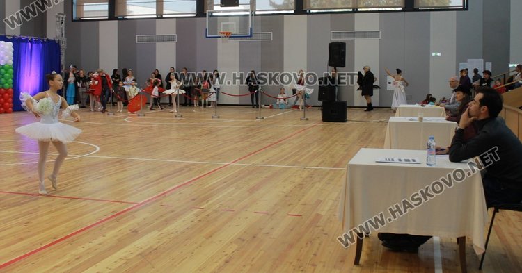 Димитровград посреща 1 000 танцьори в зала "Младост"