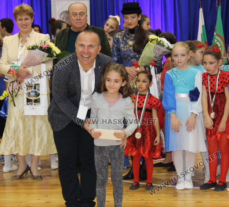 Бенефис на "България танцува": Анабела Крумова се раздели с "Галаксико"