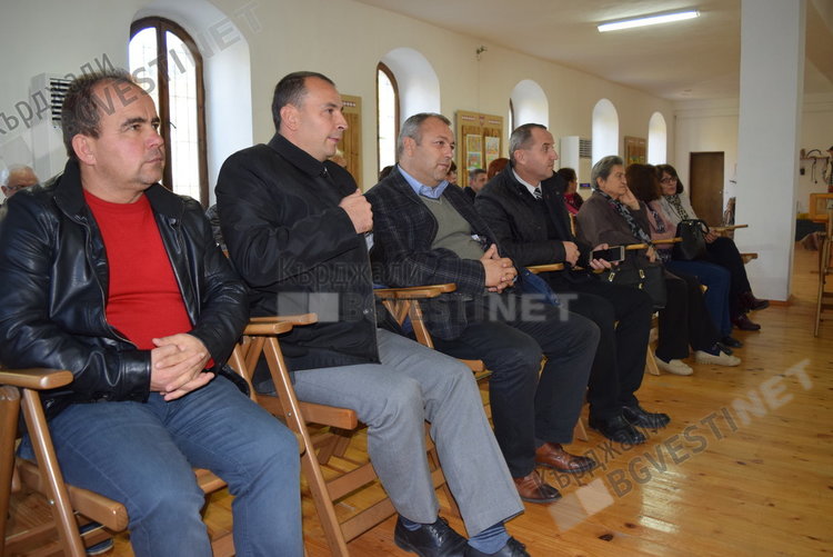 Ардино отбелязва Деня на народните будители с книга за българо-турската дружба