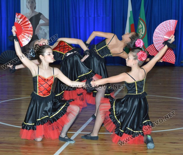 Бенефис на "България танцува": Анабела Крумова се раздели с "Галаксико"