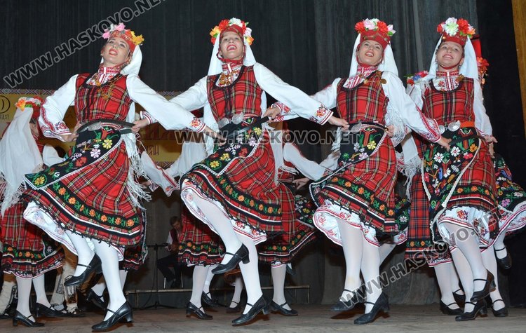 Отличия от общината и държавата за 30 годишнината на „Златна Тракия“