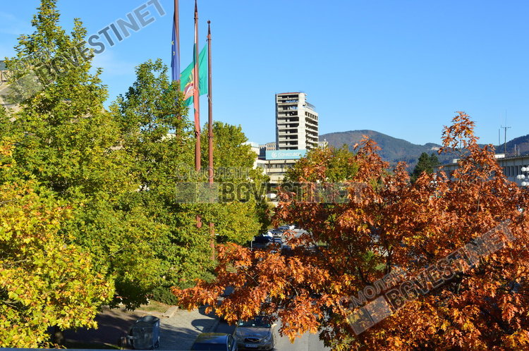 Последния ден от октомври-слънчево и студено