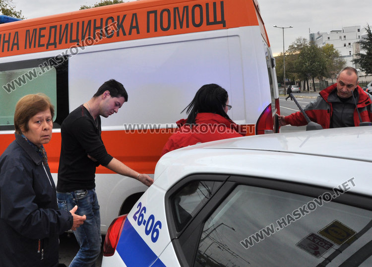 83-годишен шофьор засече младок до Цигарената и обърна колата си