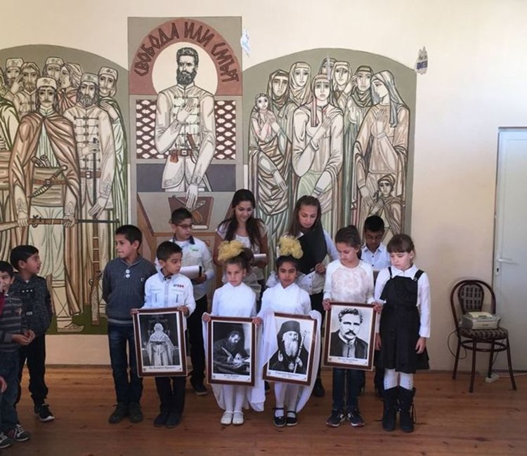 В училището в Крепост почетоха народните будители