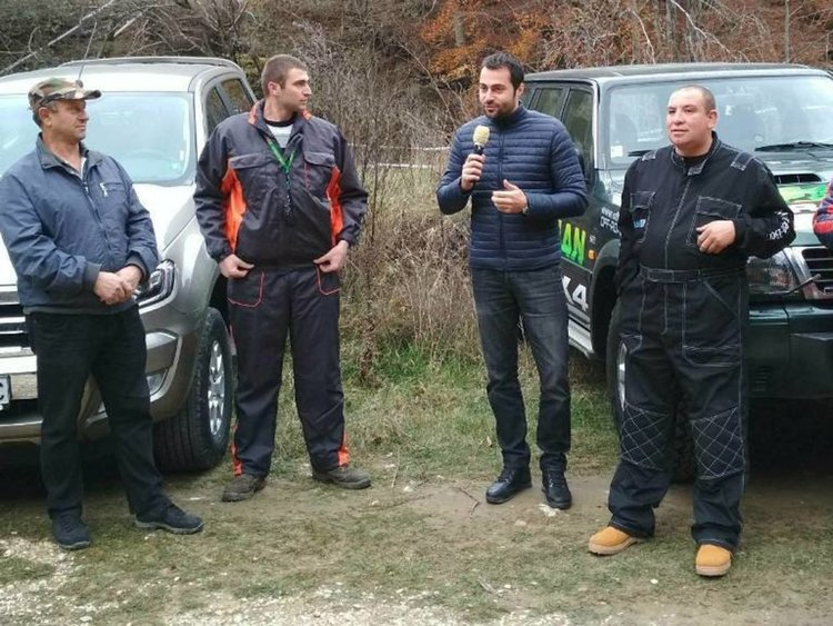 42 екипажа в битка в зрелищното авто шоу "Смилян и приятели" 4х4