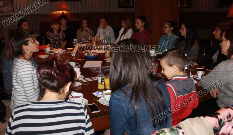 Групова терапия "Родителство без стрес" стартира в Димитровград