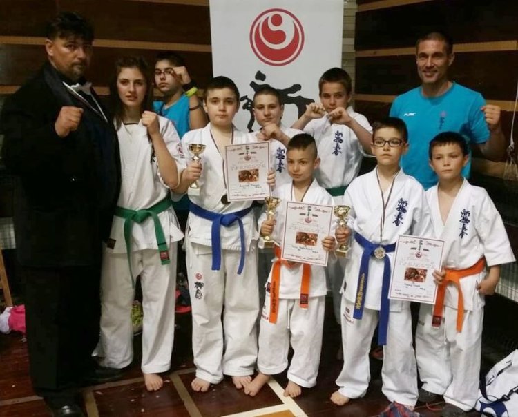 Успехи завоюваха димитровградските каратисти в Национална купа -Пловдив, снимка -архив