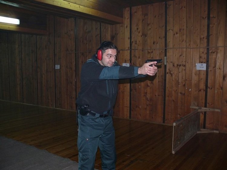 Отбори в битка за точен мерник за празника на полицията 