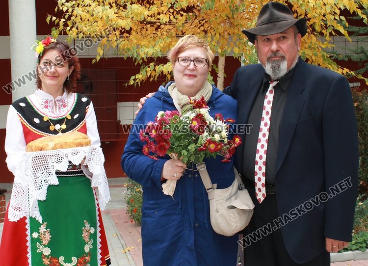 С хляб и сол посрещнаха директор на финландска библиотека в Димитровград