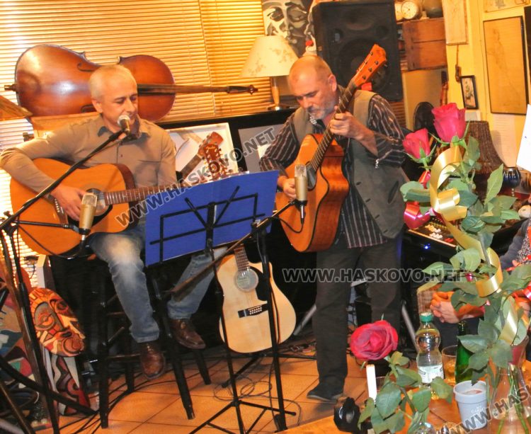 Калин Найденов завъртя колелото на съдбата в новия си албум