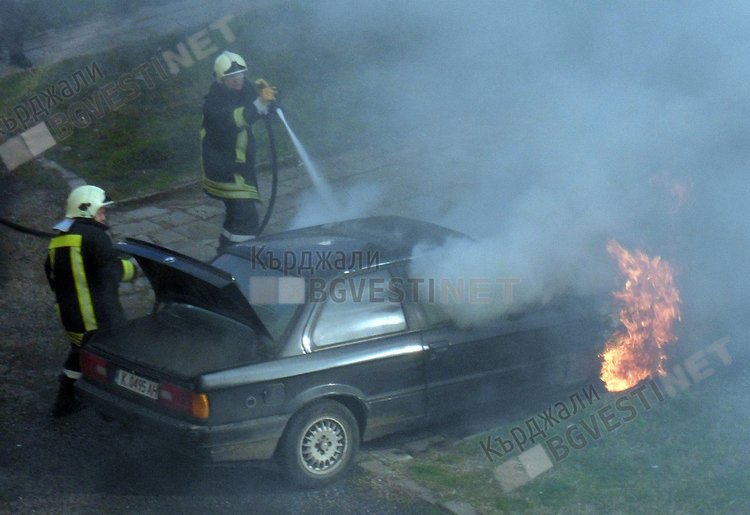 Гасиха лек автомобил в Кърджали